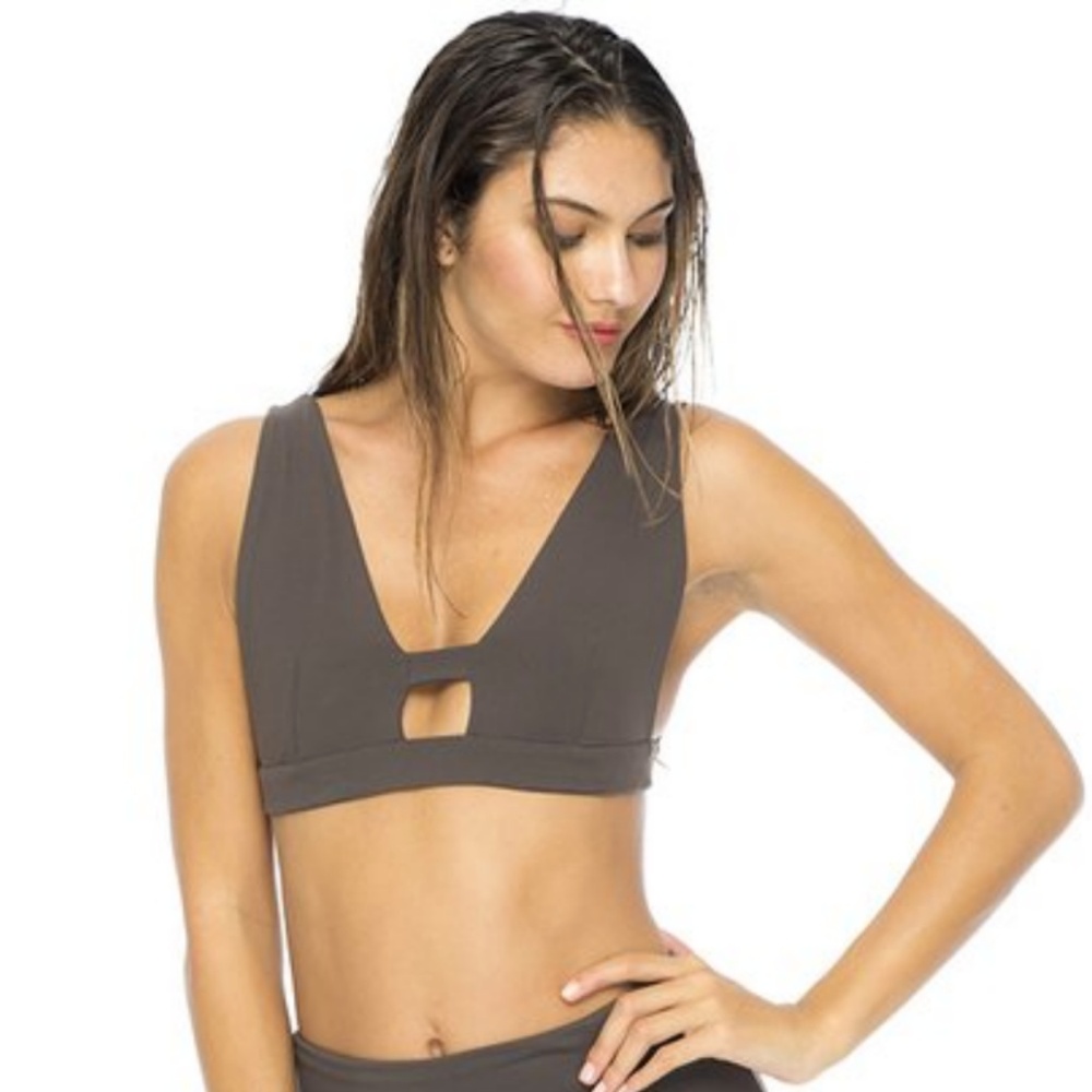 NWT - Indah Body Cherry Bra - Color: Mud, Size 3